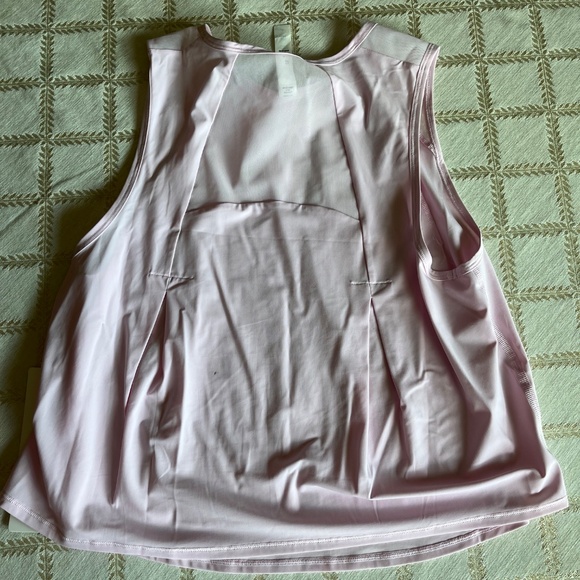 Lululemon sculpt cropped tank - Picture 3 of 5